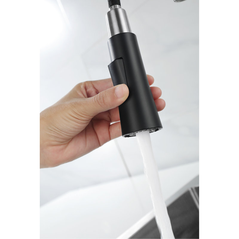 Robinet de cuisine noir mat avec douchette rétractable, acier inoxydable de 1,8 gal / min, distributeur de savon pour évier, robinet d'évier à corrosion, distributeur en acier,
