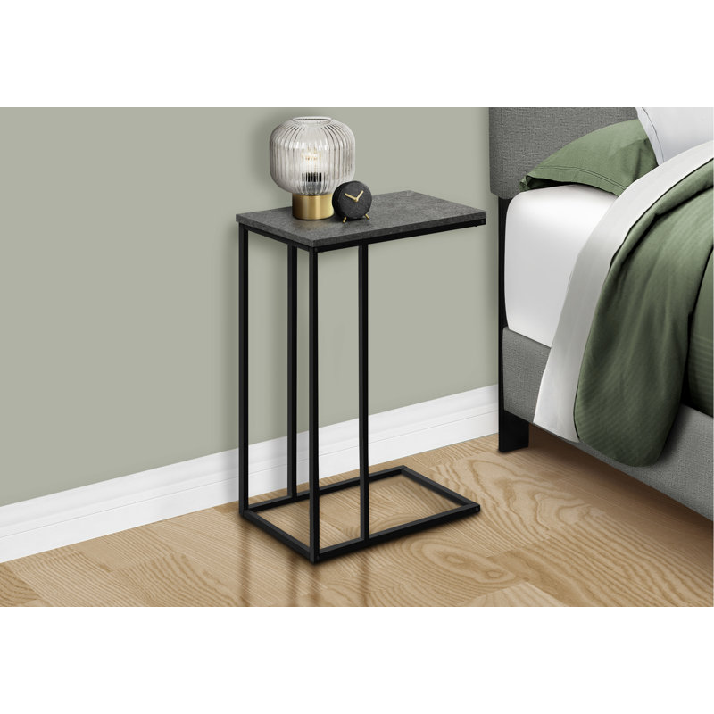Table de bout, table d'appoint moderne, table d'appoint en forme de C de salon, table de bout intérieure pour l'espace de vie