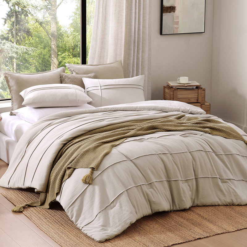 Pinch Pleat Comforter Set 2/3PC
