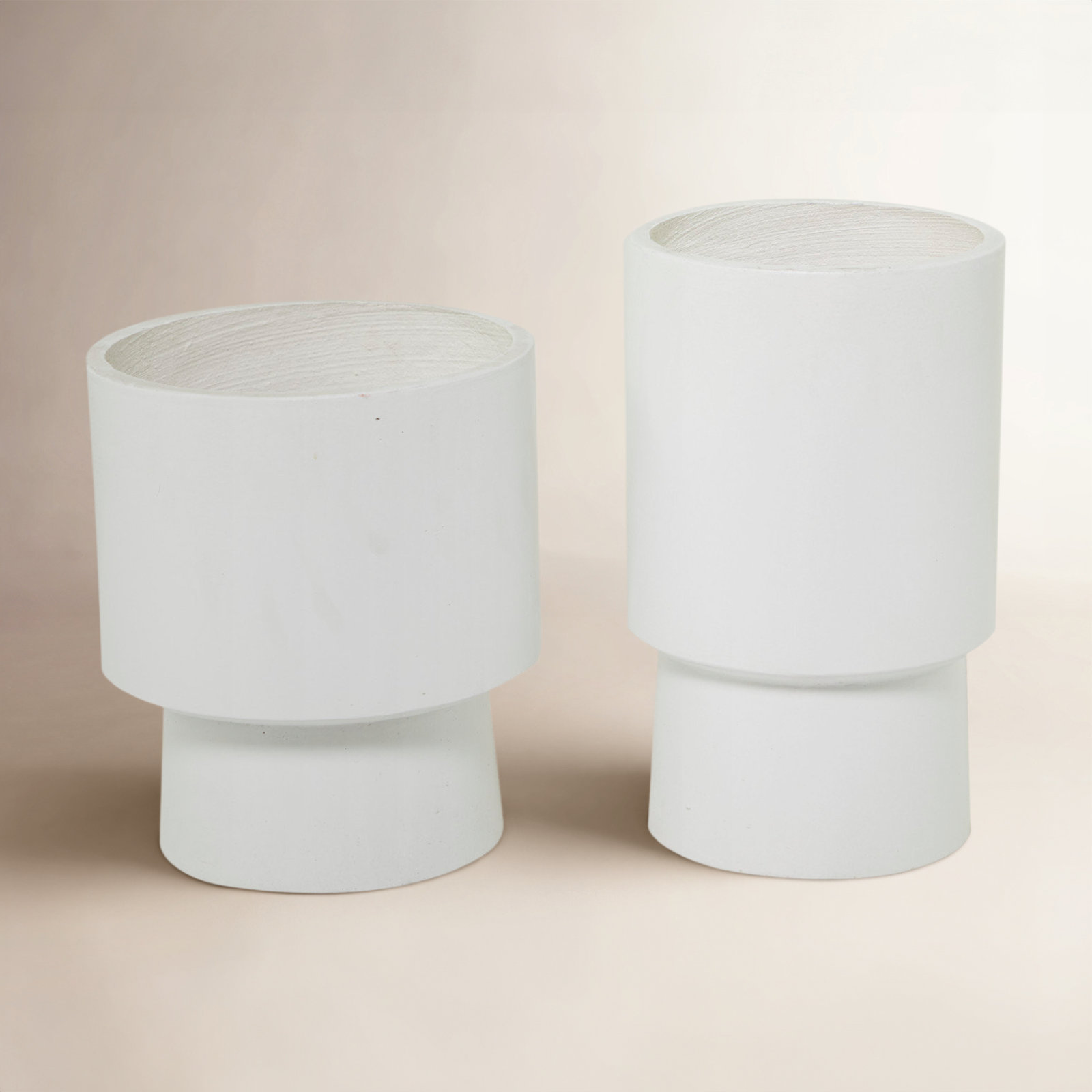 Robbins Pot Planter, 16.55" H x 9.85" W x 9.9" D, White