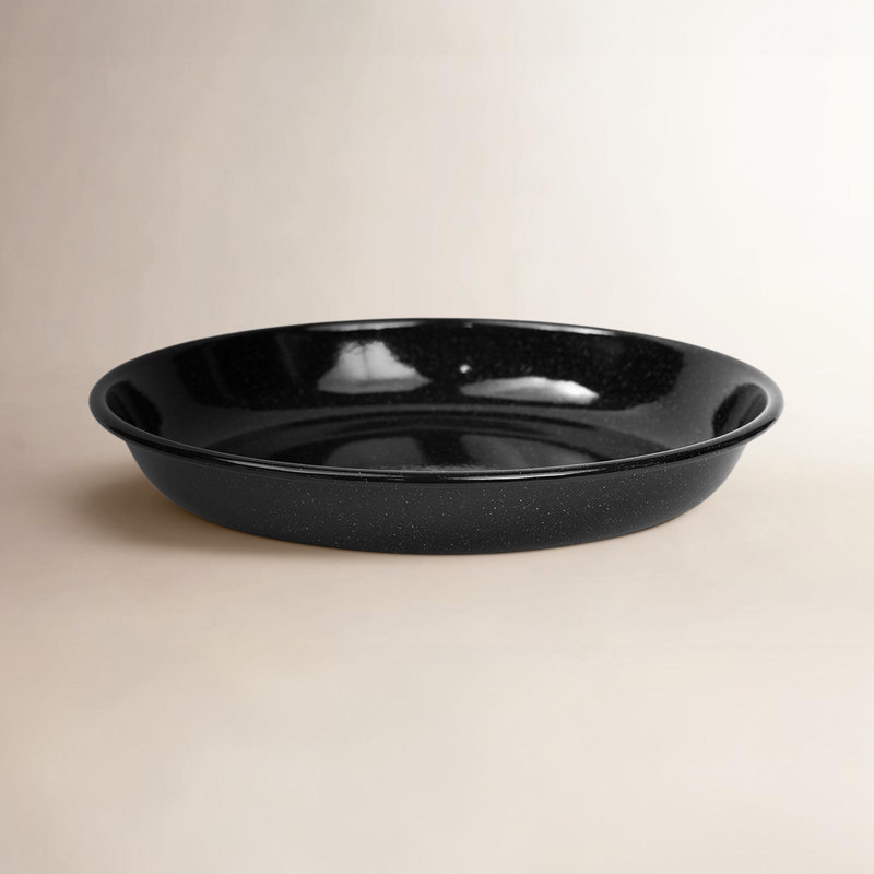 Crow Canyon Enamelware Stinson Pasta Plates	, Black 