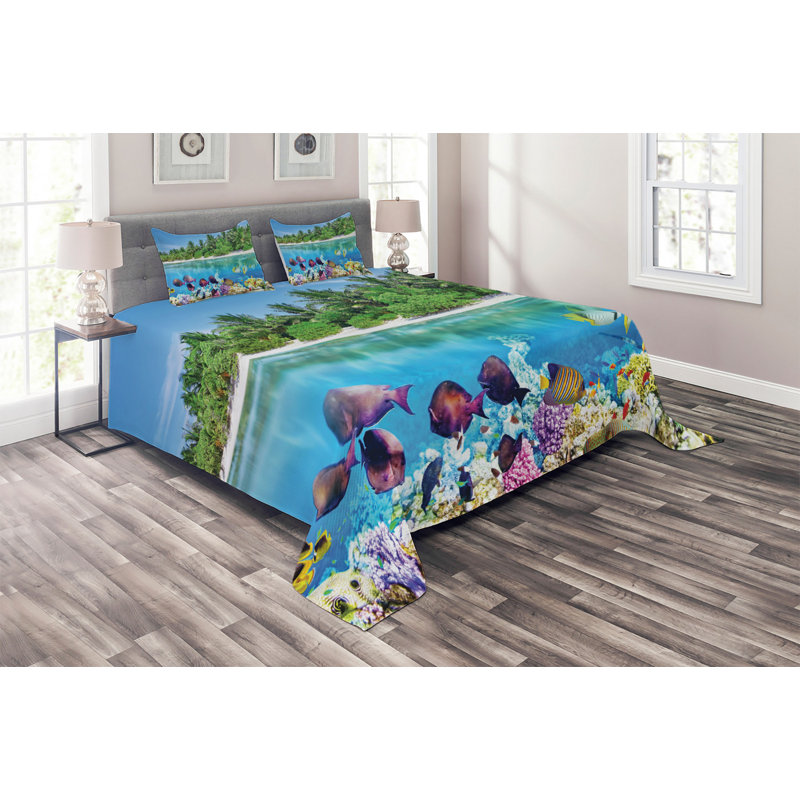 Island Coastal Polyester Coverlet, King Bedspread + 2 Shams