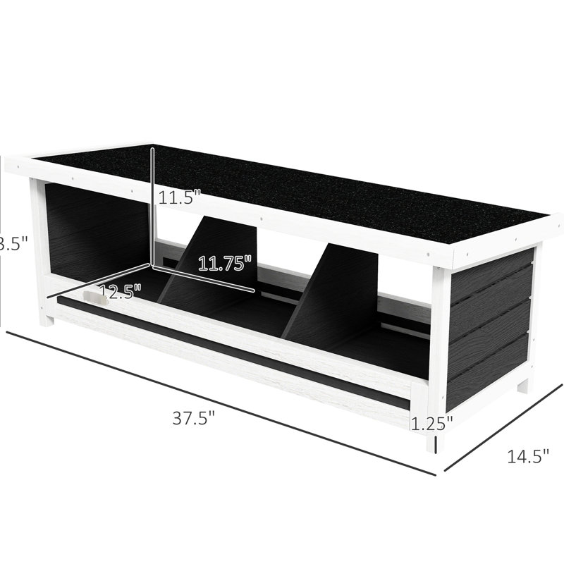 3 nichoirs à poulets, gris. Pour la ponte des œufs. Peut accueillir jusqu'à 3 personnes. Bois avec toit en asphalte. Intérieur ou extérieur. Vaste espace intérieur. Boîte d'assemblage grise simple, pour les œufs. &