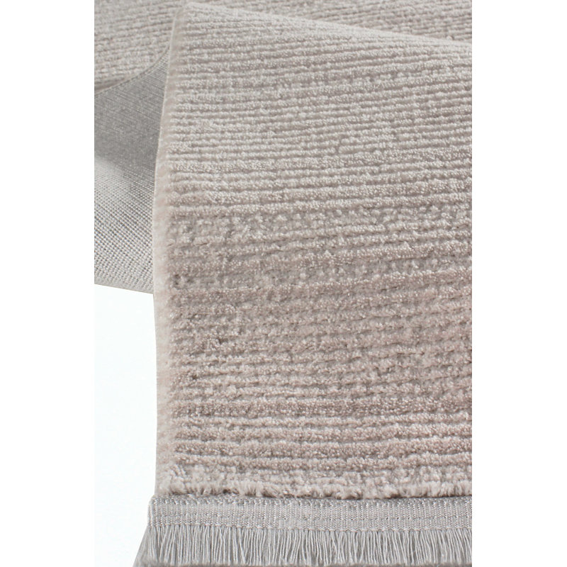 Hartvigsen Solid Colour Machine Made Indoor / Outdoor Area Rug, Rectangle 6'6" x 9'6"