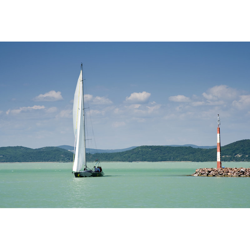 «Balaton Lake» par Coolr - reproduction d'art sur toile tendue, L 12 po x H 8 po