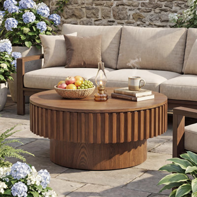 Table basse cylindrique ronde de 31,5 pouces avec rangement dissimulé à couvercle amovible, table de cocktail nervurée en bois massif, table de centre au fini noyer de ferme pour le salon