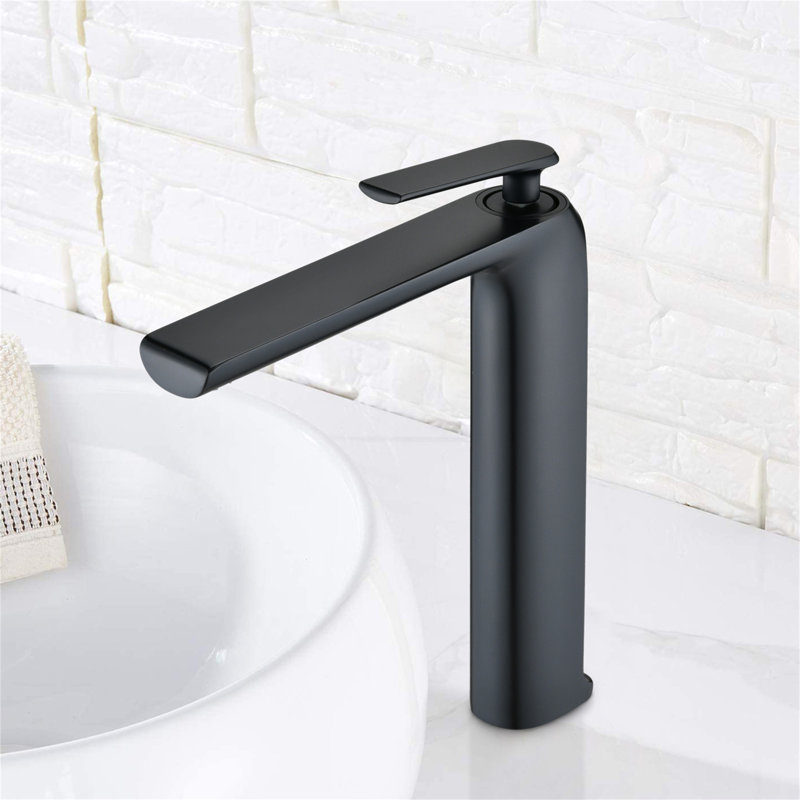 Robinet de salle de bain moderne à un trou et monocommande à grande arche