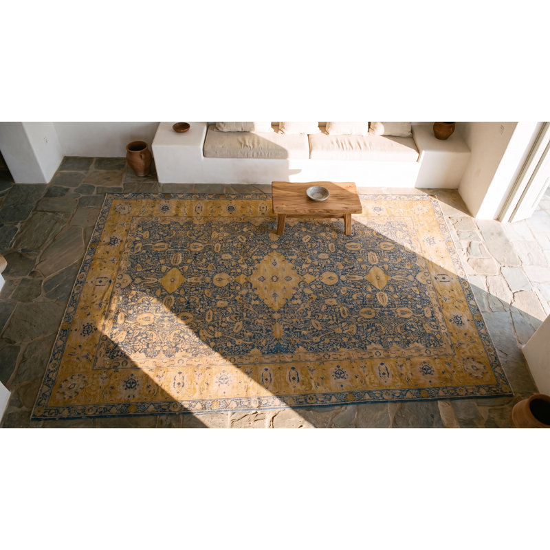 Hand Knotted Wool Area Rug in Blue