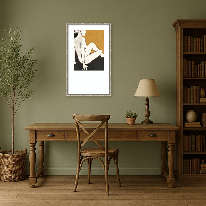 Reproduction d'art encadrée en bois «Assise figure in ocre» par Hannah Dawson, Belvédère argenté