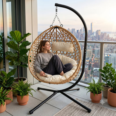 Fauteuil à œufs suspendu pliable avec support, balancelle en osier et rotin en PEHD avec coussin, structure robuste capacité de 350 lb, balcon intérieur pour terrasse, beige et jaune, L 43 po x l 39 po x H 25 po, ...