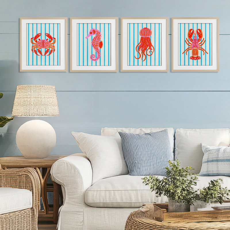 «Bright Sea Creatures on Stripes», ensemble de 4 reproductions encadrées sous verre, design par Indira Prieto | IndySign