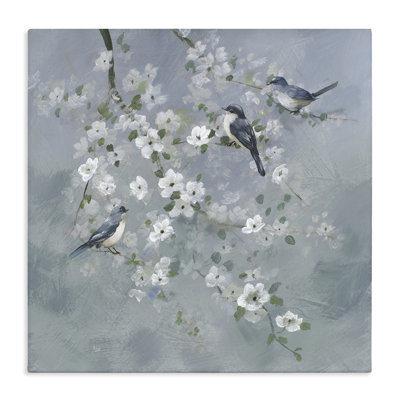 Oiseaux sereins sur toile de fleurs blanches, design par Nan