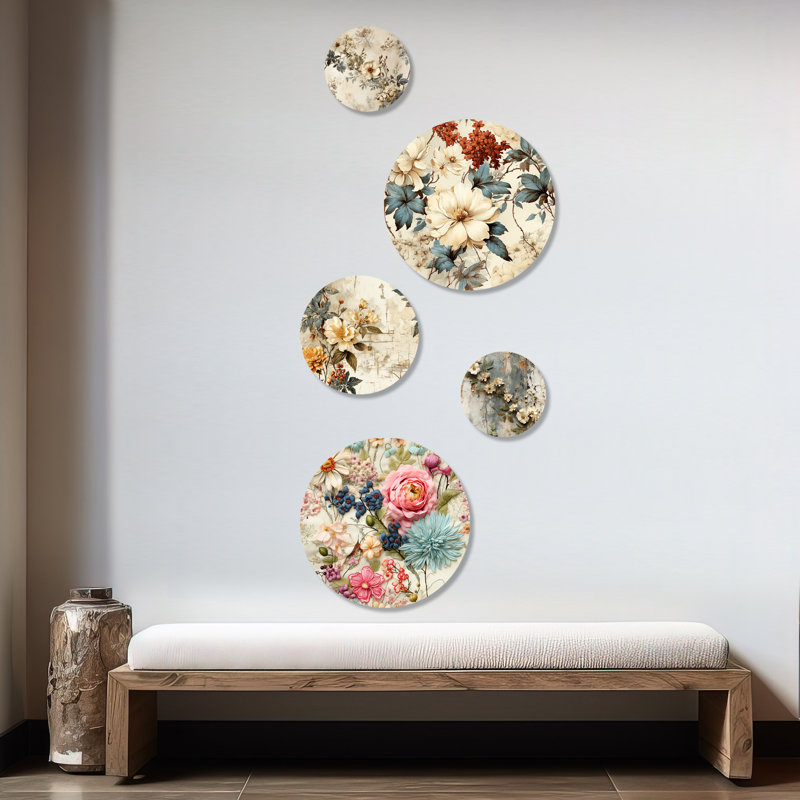 «Vintage Patchwork Floral Flightiness» - ensemble d'art mural rond rétro de 5 pièces