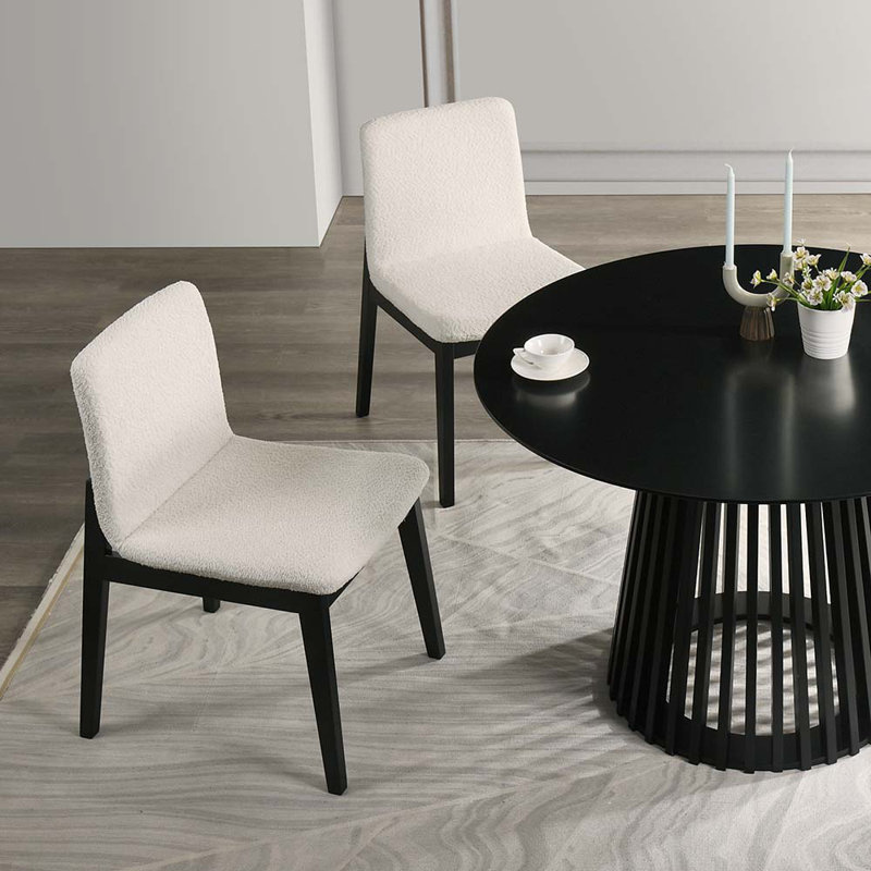 Ensemble de chaises de salle à manger modernes, siège rembourré blanc Boucle, structure et pieds en bois d'hévéa noir, assemblage minimal requis, chaises de salle à manger élégantes pour la salle à manger ou la cuisine, blanc, ensemble de 2