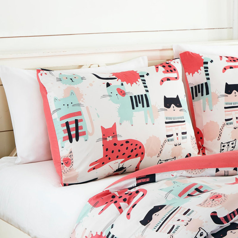 Whimsical Cartoon Cats Full/Queen Microfiber Comforter Set