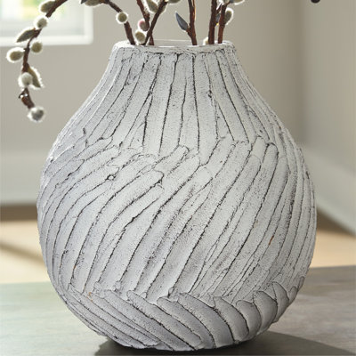 Shelvie Vase