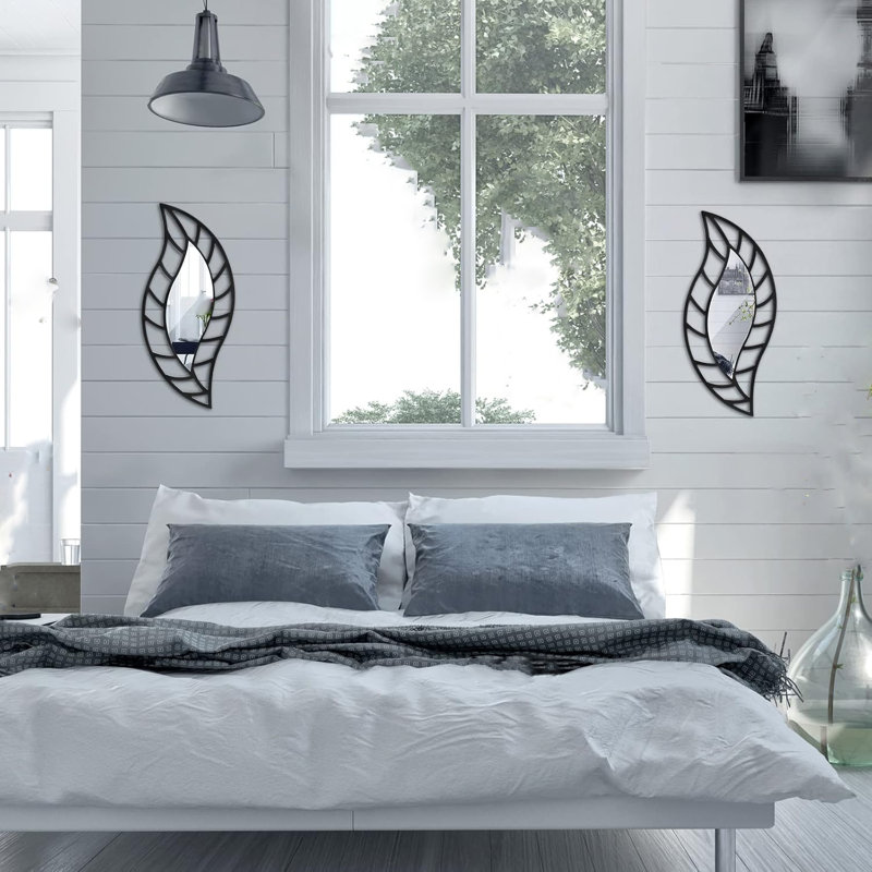 Leaf Water Drop Mirror, Black