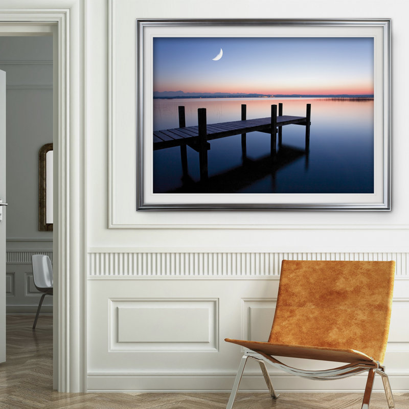 « the magic hour », reproduction de peinture à l’acrylique encadrée, H 20 po x l 24 po x P 1,5 po, Argent