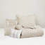 Édredon 7 pièces beige très grand avec diagonale, style moderne transitionnel, haute qualité, confort toutes saisons et coussins décoratifs avec construction, rembourrage, conception, jupe de lit,