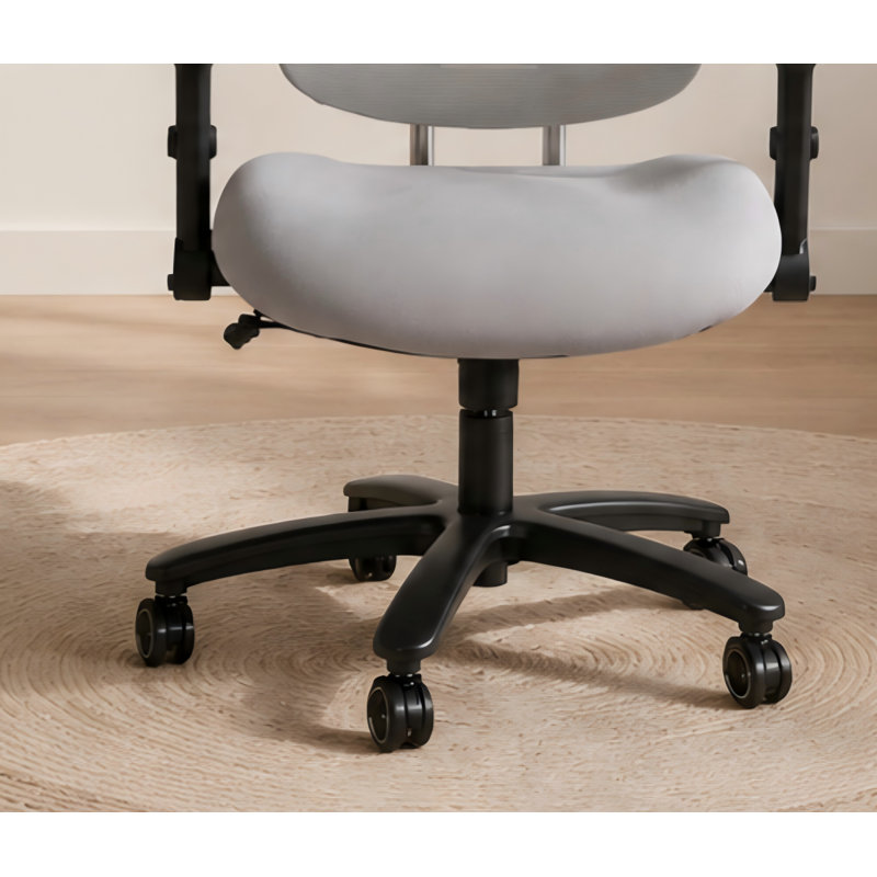 Extra-Large High-Back Mesh Office Chair: 500-lb Weight Capacity, Adaptive Lumbar Support, Adjustable Headrest and Backrest, with Flip-Up Armrests.
