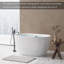 Baignoire de trempage autoportante de 47 po en acrylique, baignoire ovale autoportante avec trop-plein chromé et bonde escamotable, blanc brillant