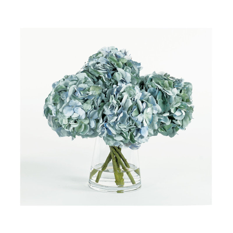 Centre de table en faux hortensia bleu aqua dans de l'eau artificielle