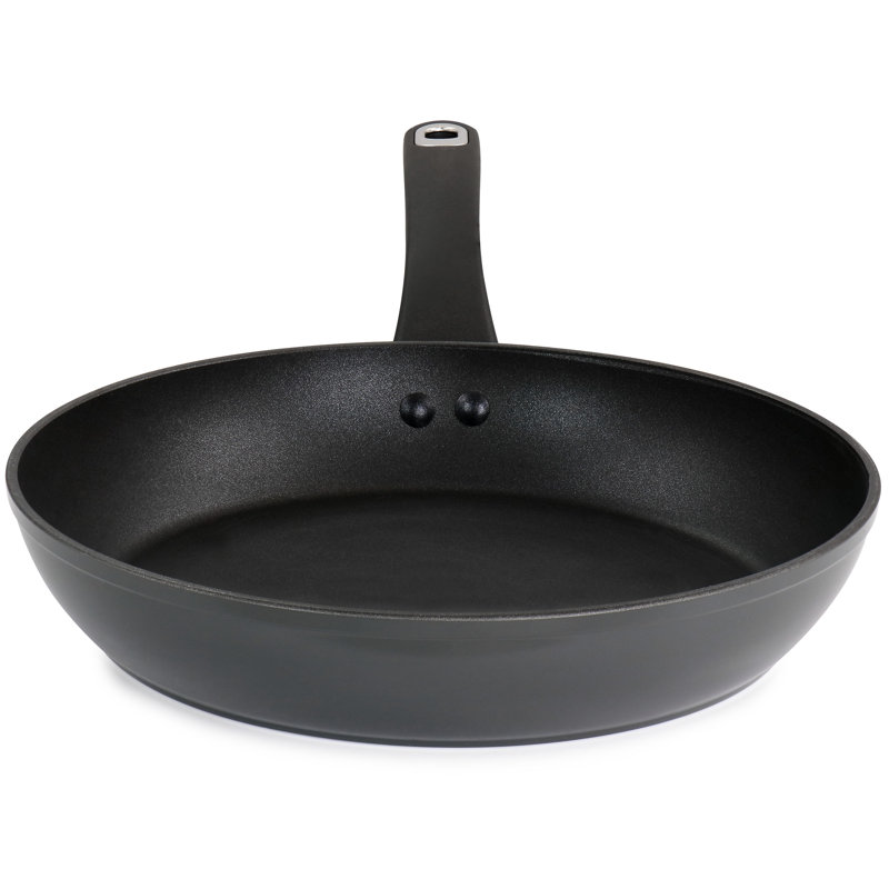 Poêle à frire en aluminium Martha Stewart, 9.5", Noir