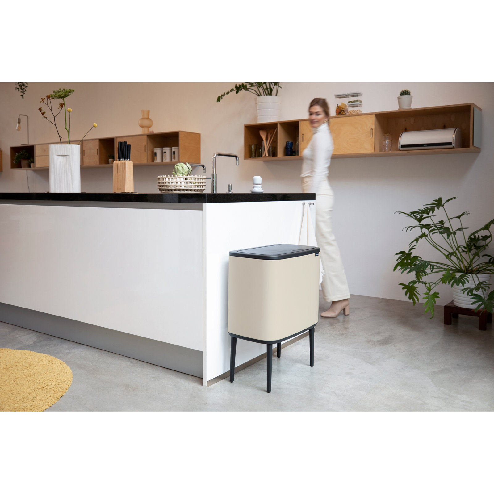 Brabantia Bo 9.5gal Touch Top Trash Can, Soft Beige