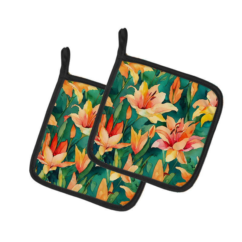 Caroline's Treasures Floral Polyester Potholder Set