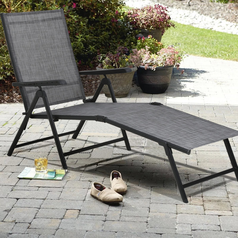 Chaise de patio inclinable
