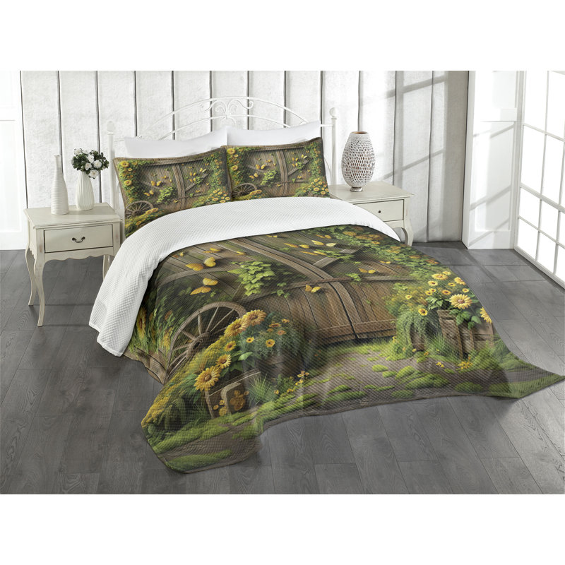 Polyester Floral Coverlet, King Coverlet / Bedspread + 2 Standard Shams