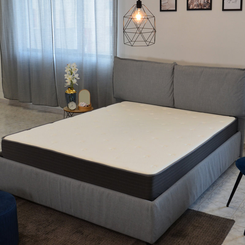 Matelas à ressorts ensachés de 8 pouces, mousse gel pour le refroidissement et les mouvements minimisés, mouvement confortable Avec un repos paisible, blanc gris