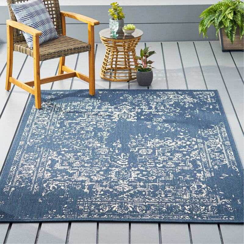 7'X5'3" RUG