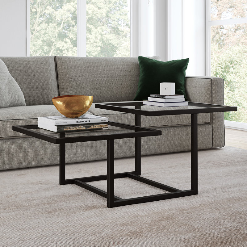 Table basse carrée de 43 po de large en bronze noirci Amalie, Noir