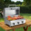 Barbecue au gaz de table à 3 brûleurs, barbecue au propane portatif de 30 000 BTU avec grilles épaisses robustes et boutons en acier inoxydable, conception compacte et pieds amovibles pour le camping, le camping-car et la cour arrière