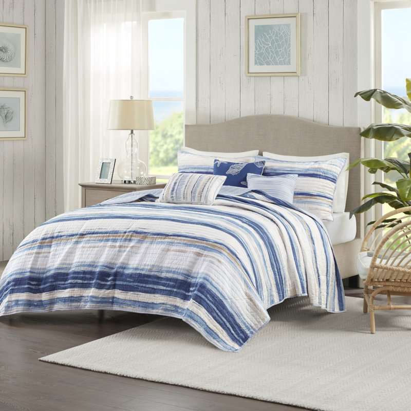 King Blue Reversible Microfiber Quilt Set with Decorative Pillows