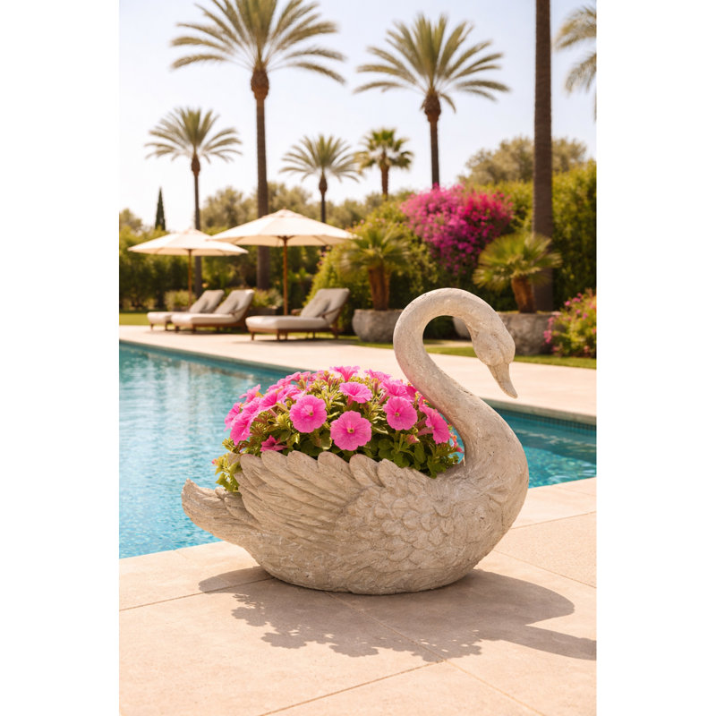 Mamigon Handmade Statue Planter, Gray
