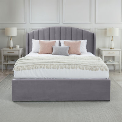 Bayson Upholstered Double (4'6) Bed