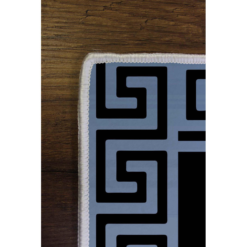 Tapis en polyester tissé à la machine en noir / bleu Hollier, Rectangle 4 pi 7 po x 7 pi 3 po