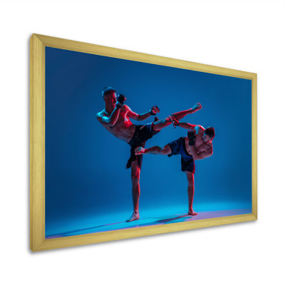 «Two Mma Fighters Boxing I» sur toile