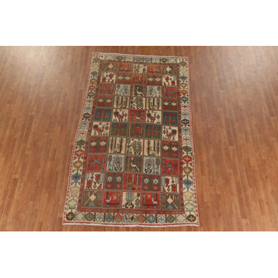 Animal Pictorial Traditional Area Rug 5x9