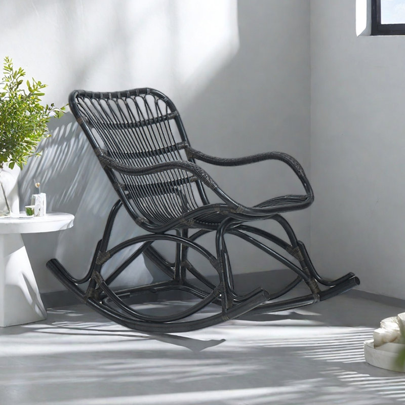 Chaise berçante en bois massif Vintage