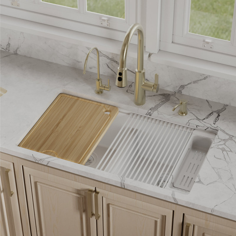 Ensemble d'évier de cuisine à double cuve encastrable en quartz 32 po Karran, Blanc mat