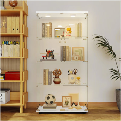 Vitrine en verre trempé avec lumières à changement de couleur, serrures de porte et pieds réglables pour une utilisation polyvalente dans n'importe quelle pièce