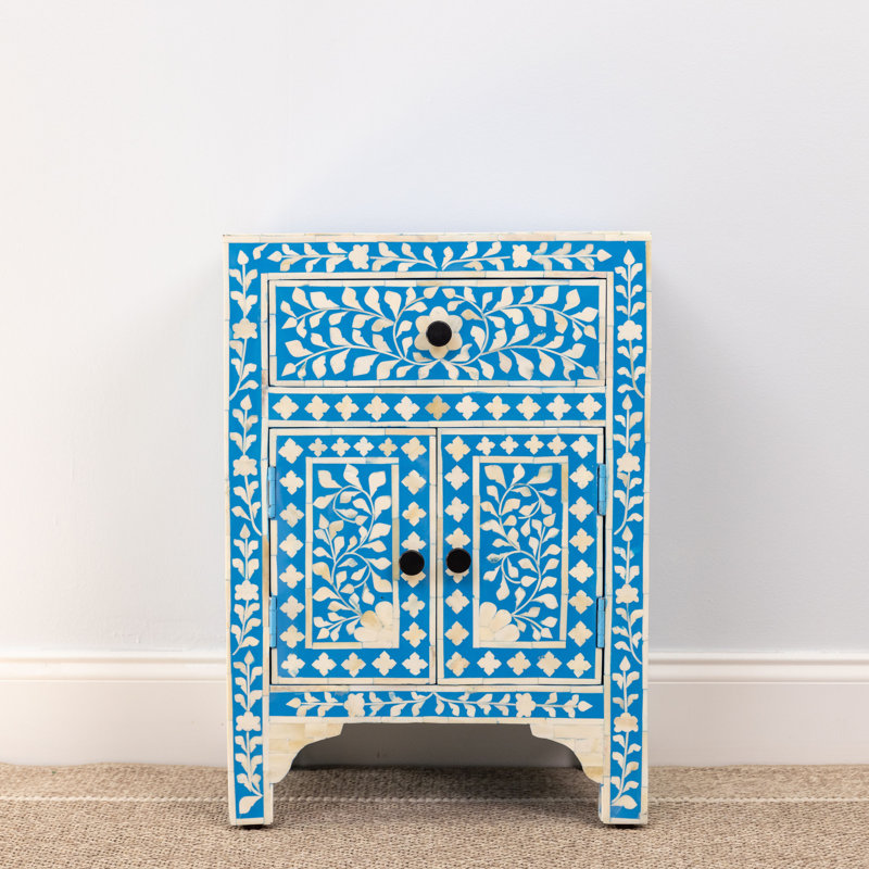 18'' W Solid Wood Nightstand