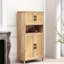 Armoire de rangement Mid-Century tissée à 4 portes avec tablettes réglables. Idéal pour les essentiels de salle à manger et le désordre du salon. Quatre structures amplement d'espace dans les portes Design Good Articles Decor. Équilibre
