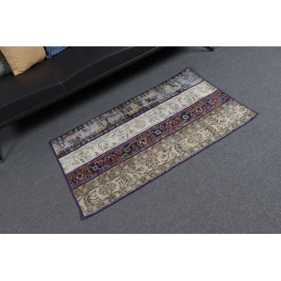 Tapis de porte turc multicolore fabriqué à la main avec des motifs traditionnels et un motif floral pour une décoration intérieure élégante