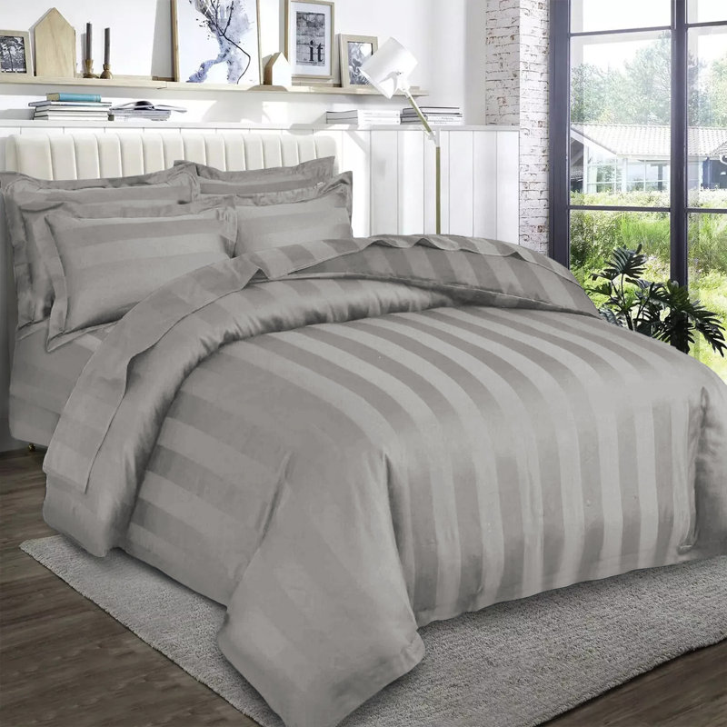 Renze Microfiber 250 TC Reversible Stripe Duvet Cover Set with Pillowcases, Silver