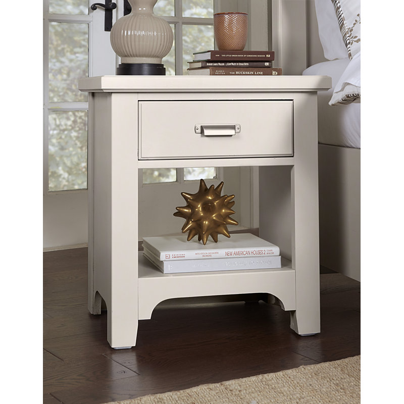 Erving 22.5'' W Solid Wood Nightstand, Lattice