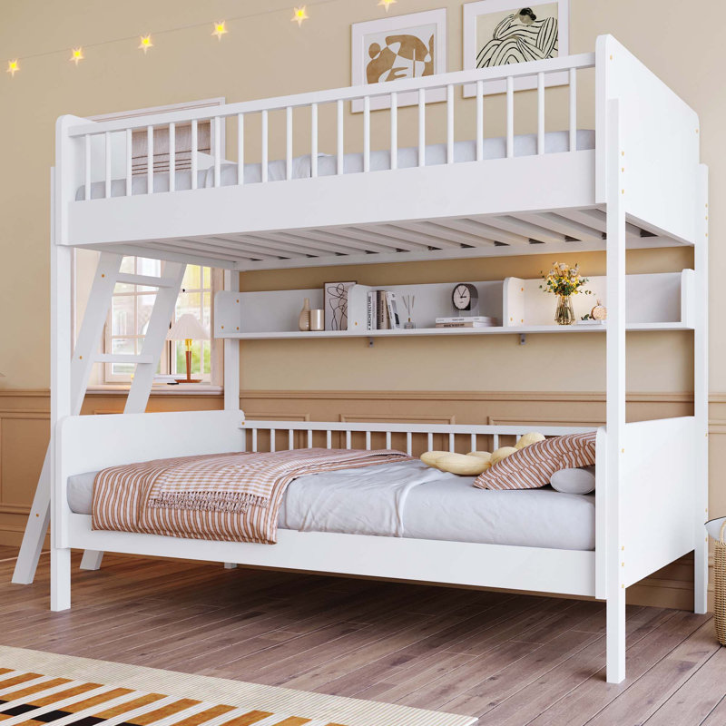 Lit superposé en bois avec 3 tablettes de rangement, l'échelle peut être changée à gauche ou à droite, White